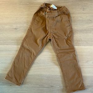 Boden Boys sz4/104cm Tan pants